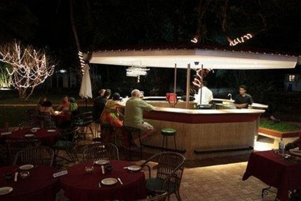 Фото Granpa's Inn Hotel Bougainvillea