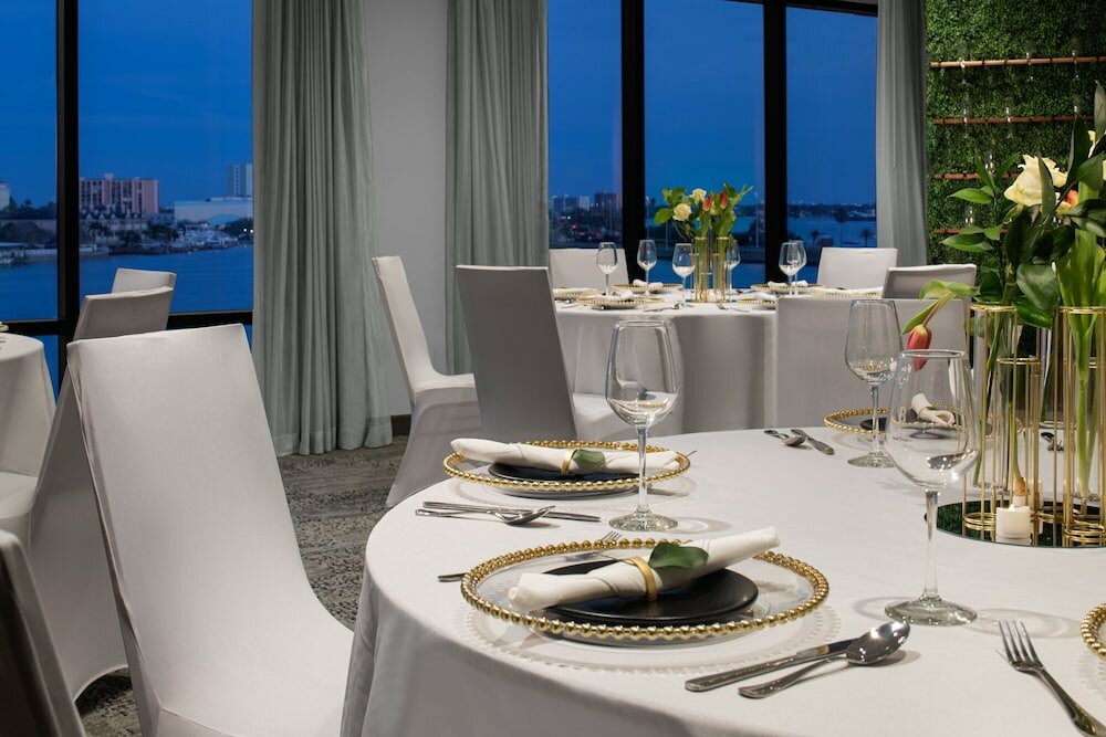 Фото Courtyard by Marriott Clearwater Beach