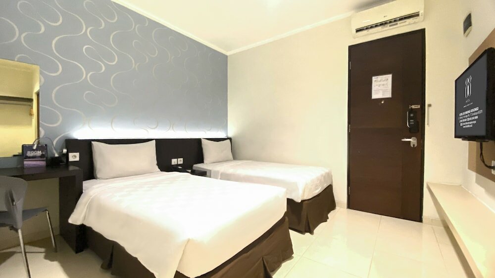 Фото Hotel 88 Embong Kenongo