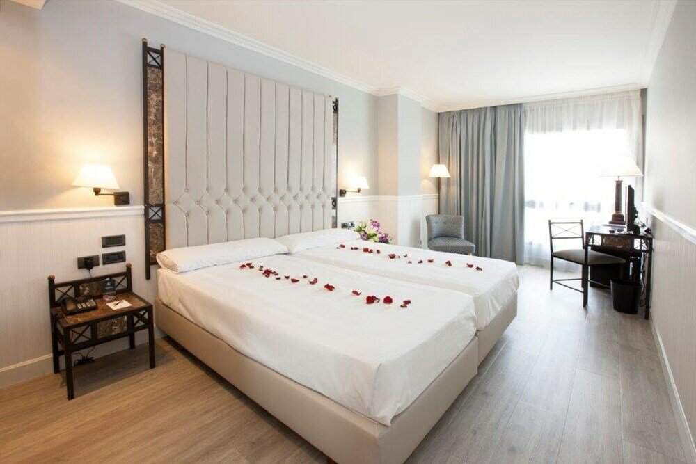 Фото Hotel Gran VIA