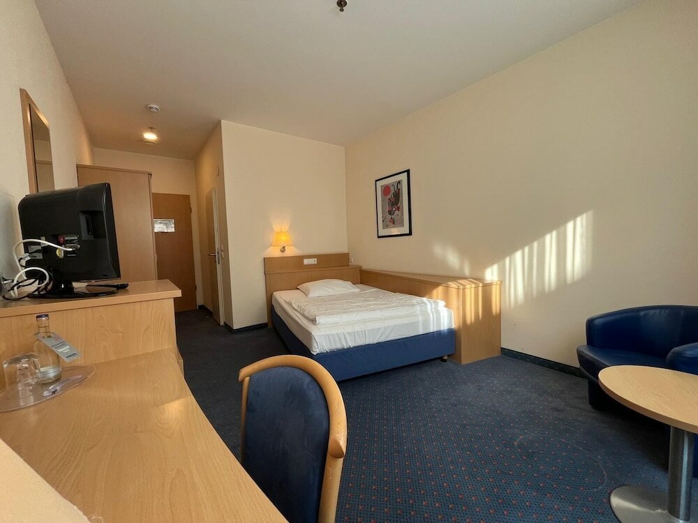 Фото Hotel Plaza Hannover