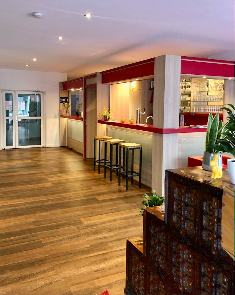 Фото Montana Hotel Köln-Bonn Airport