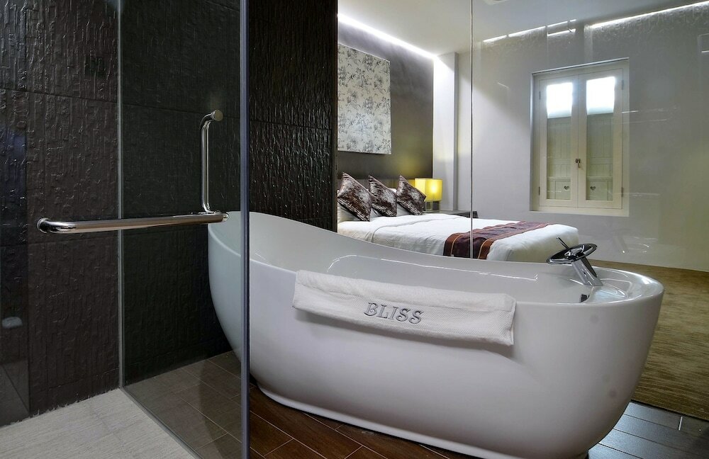 Фото Bliss Hotel Singapore