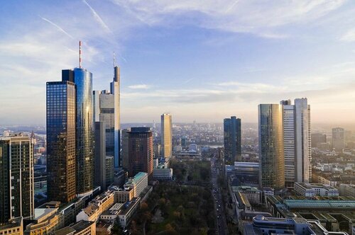 Внешний вид отеля Holiday Inn Express Frankfurt Airport в Мёрфельдене, фото 3