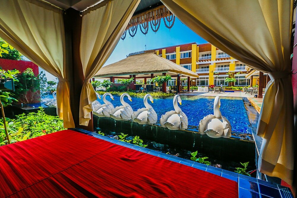 Фото Mayfair Waves