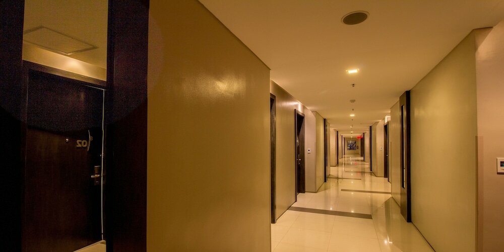 Фото Bayfront Hotel Cebu - North Reclamation