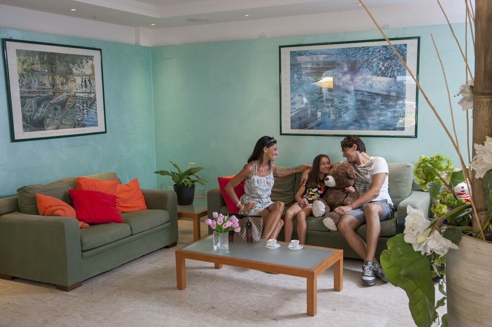 Фото Si Rimini Hotel