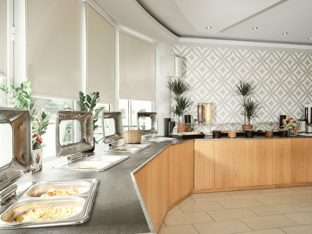 Фото Atlantis Hotel