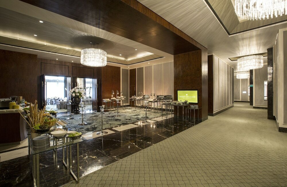 Фото Makati Diamond Residences