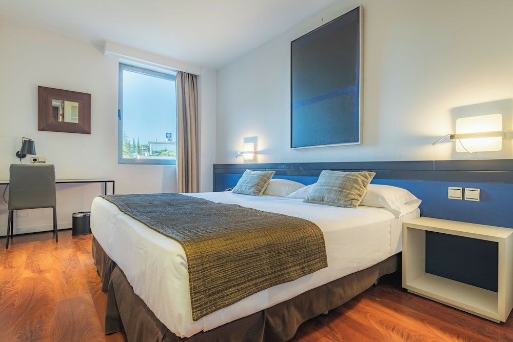 Фото Amura Alcobendas Hotel