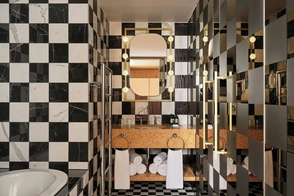 Фото W Hotel Budapest