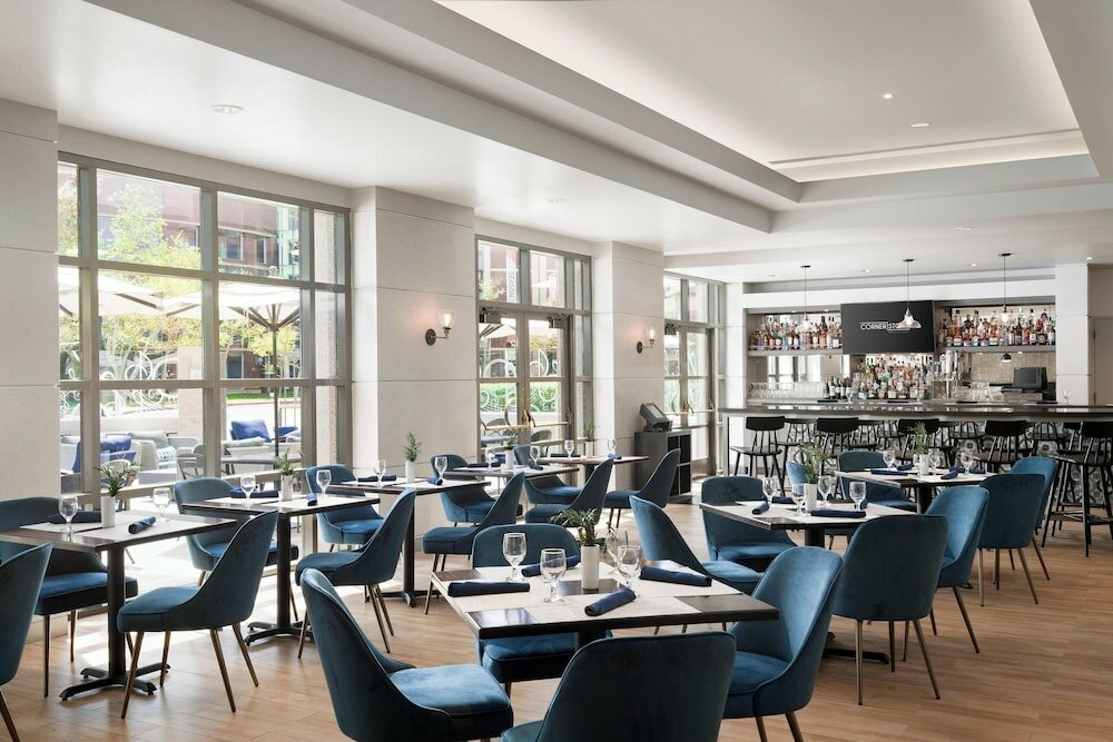 Фото Sheraton Cerritos Hotel