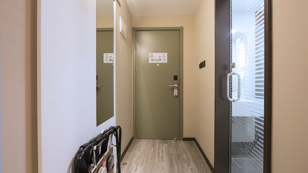 Фото Ibis Beijing Tiantandongmen Metro Station Hotel