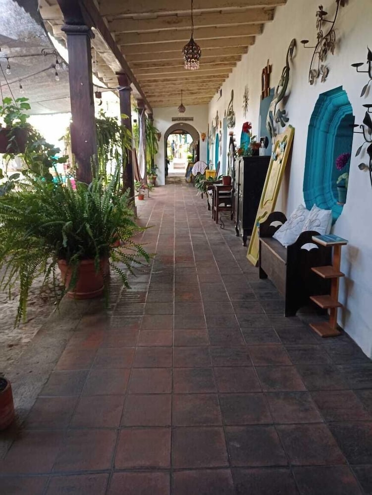 Фото Hotel Monasterio