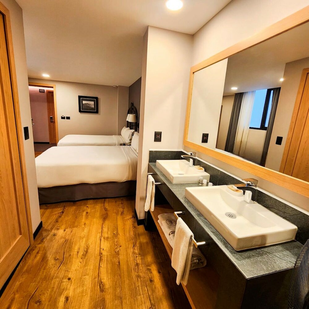 Фото Hotel Canada