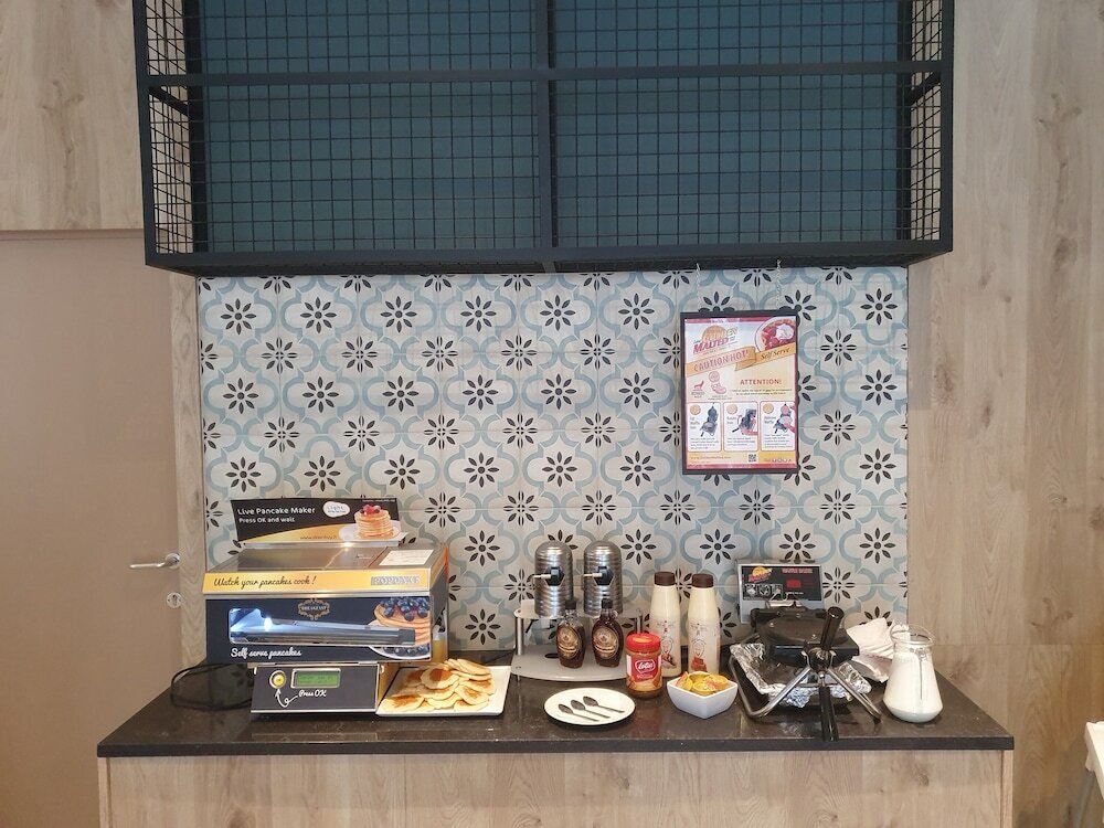 Фото B&b Hotel Mons Gare