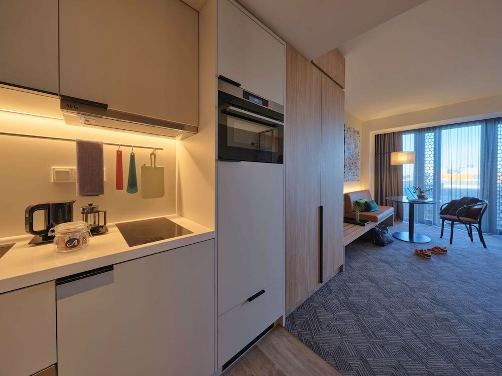 Фото Adina Apartment Hotel Munich