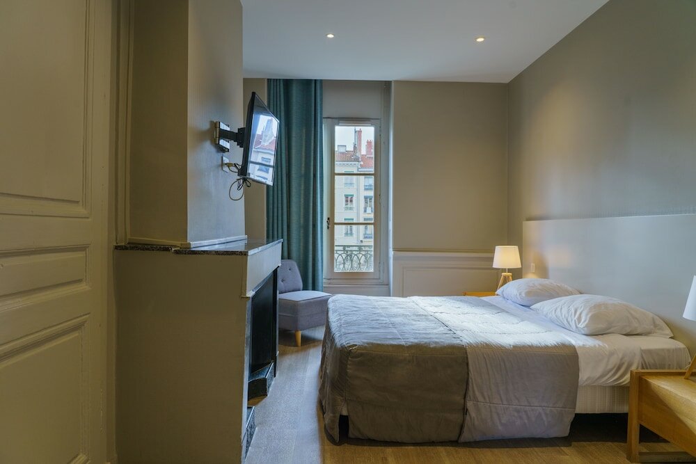 Фото Hotel du Theatre