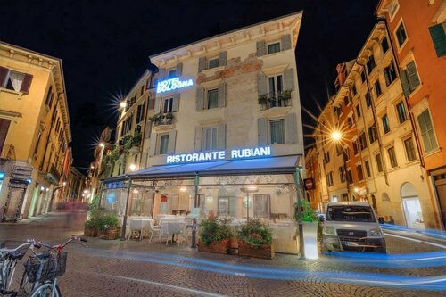 Внешний вид отеля Hotel Bologna в Вероне, фото 1
