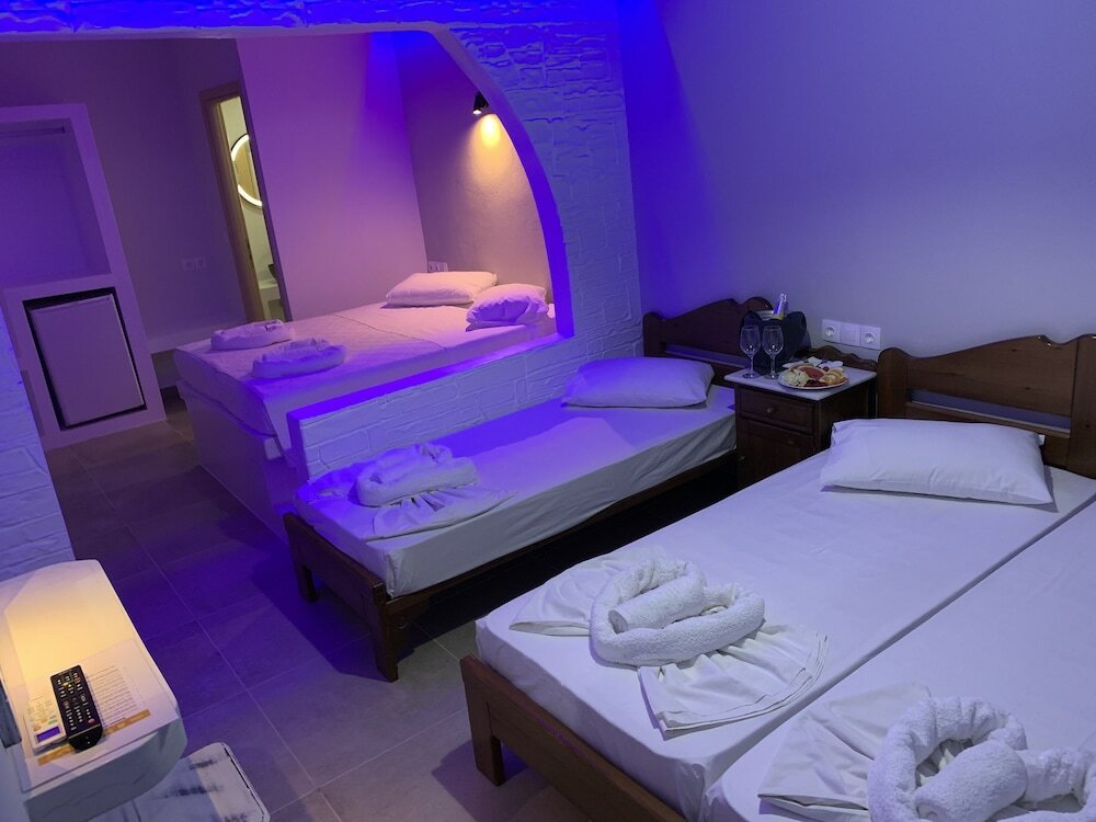 Фото A1 Princess Sissy Ios Hotel & Hostel