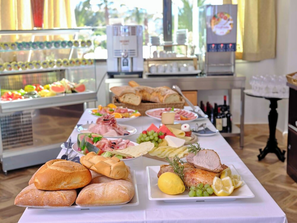 Фото Hotel Martini Olbia