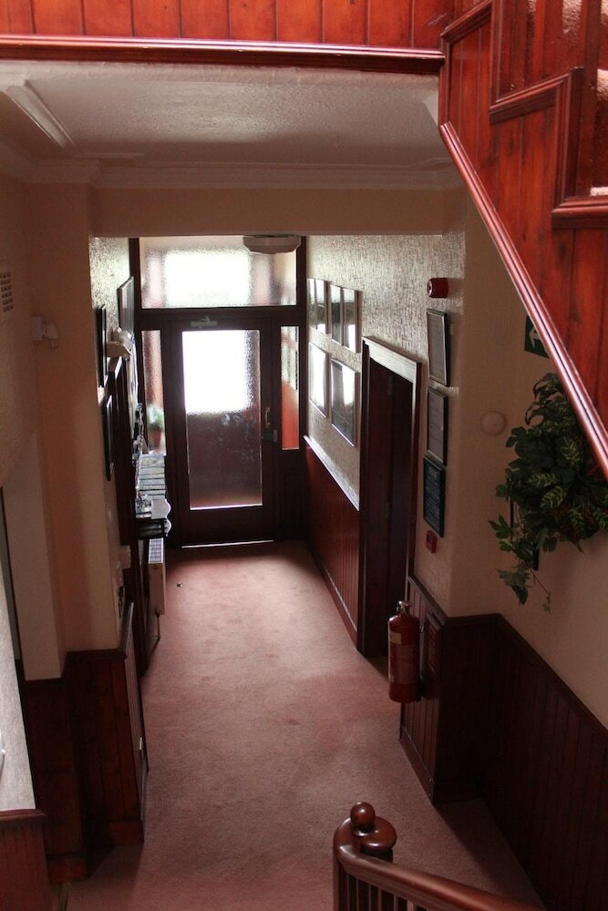 Фото Beeches Aberdeen