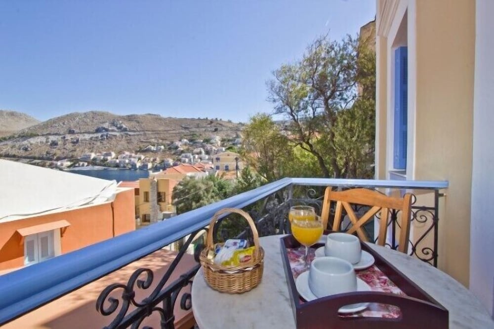 Фото Dorian Hotel