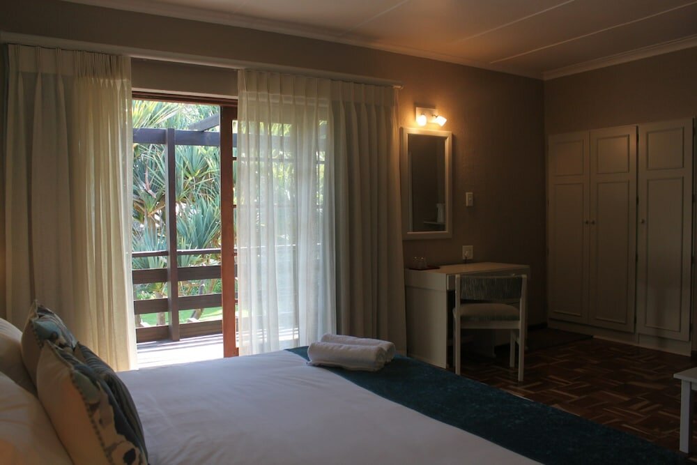 Фото The Wilderness Hotel