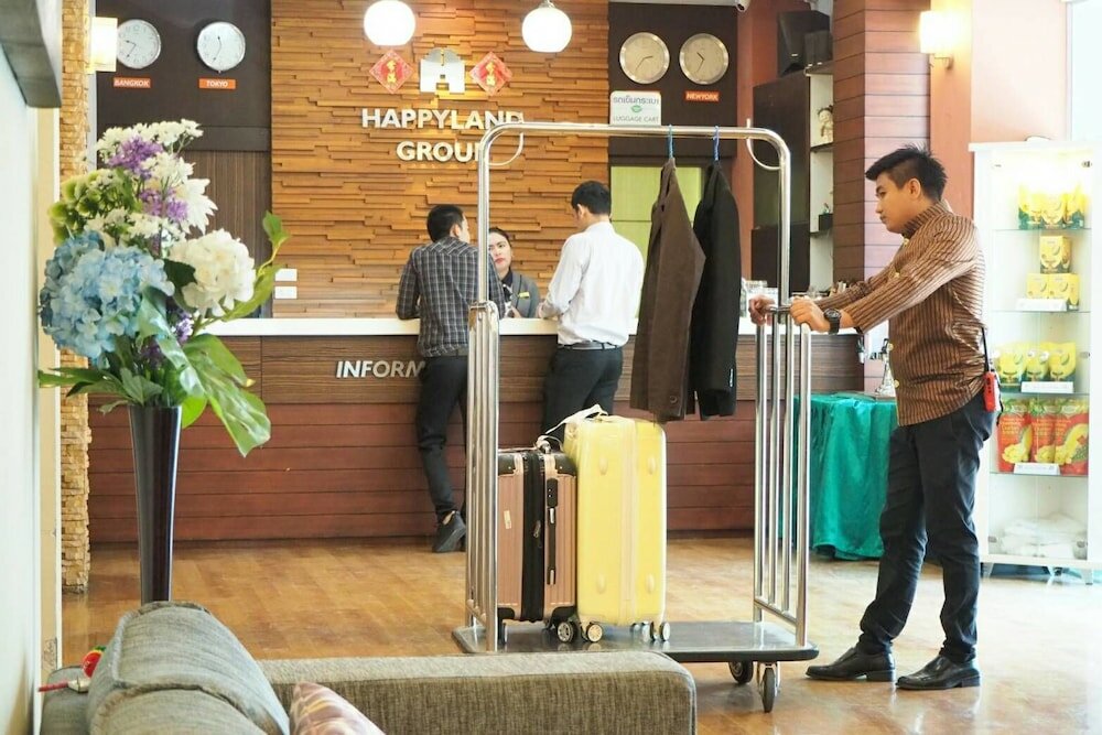 Фото Happyland Mansion