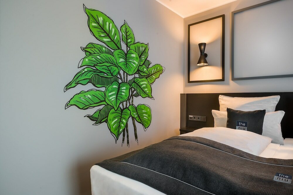 Фото The niu Square