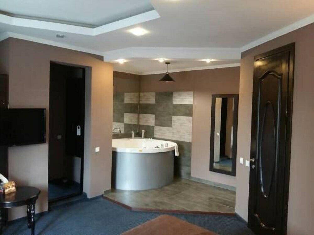 Фото Shadow Boutique Hotel & SPA