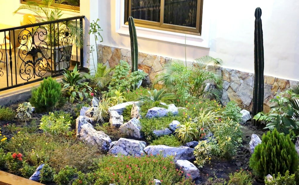 Фото Eden Vale Hotel