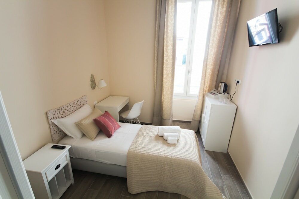 Фото Emily Rooms