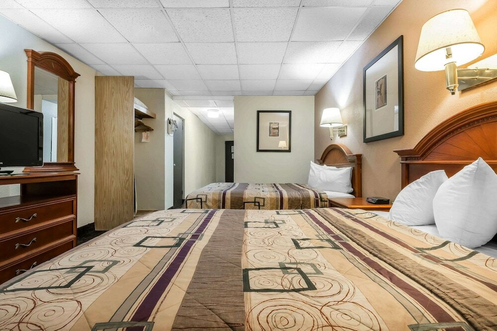 Фото Quality Inn & Suites Binghamton Vestal