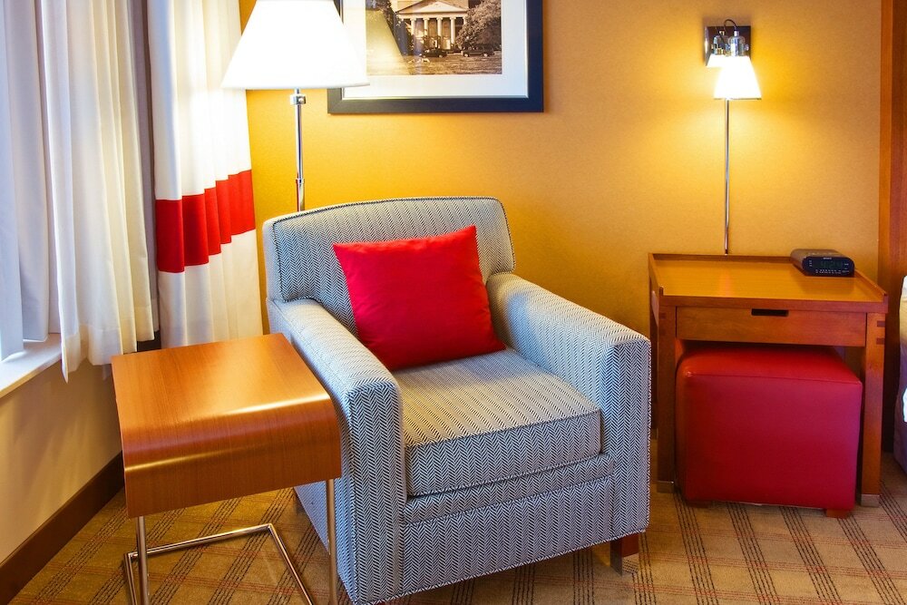 Фото Four Points by Sheraton Raleigh Durham Airport