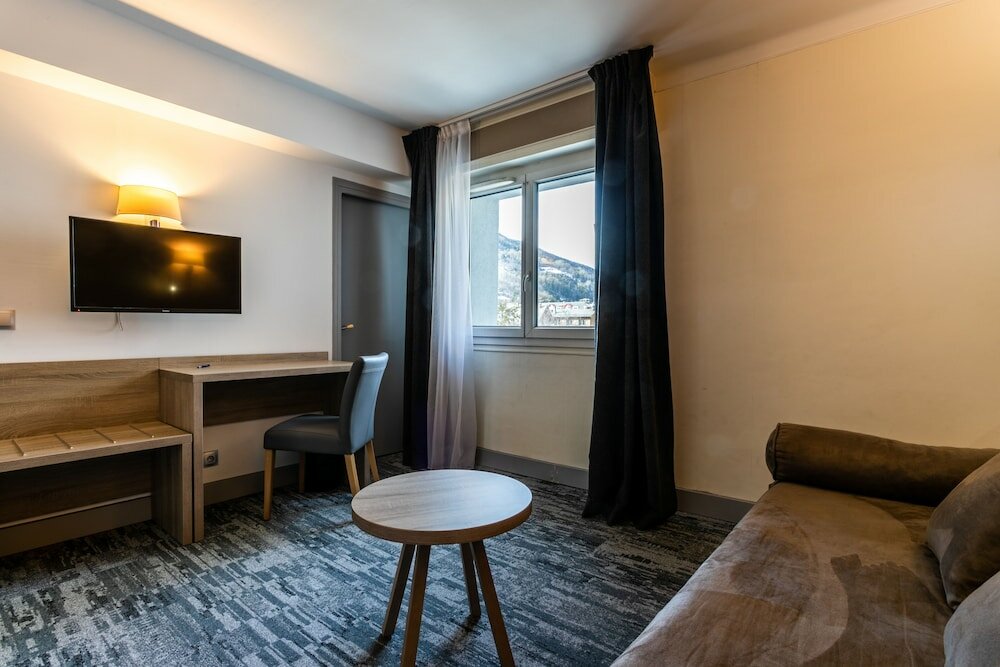 Фото Hôtel Vauban Briançon