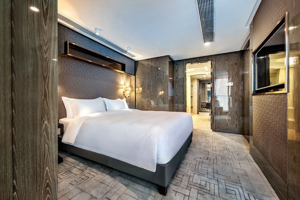 Фото Mercure Chongqing Downtown