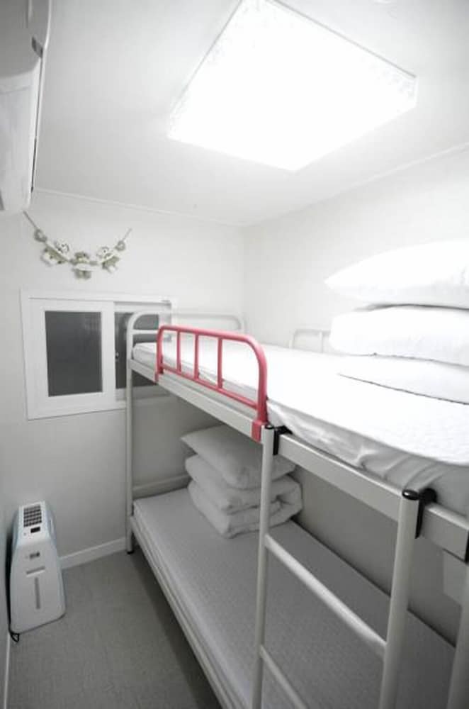 Фото Lombard House - Hostel