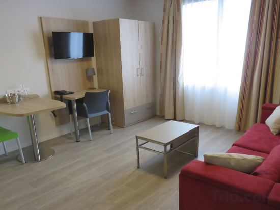 Фото Appart Hôtel Mer & Golf City Bordeaux Bassins à Flot