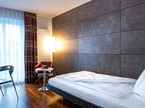 Фото Hotel Sternen Oerlikon