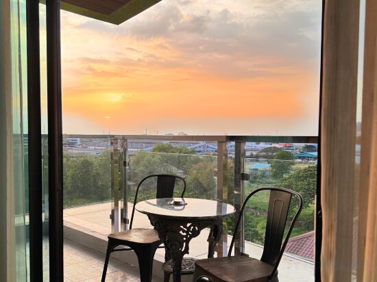 Фото Chunlee Grand Hotel