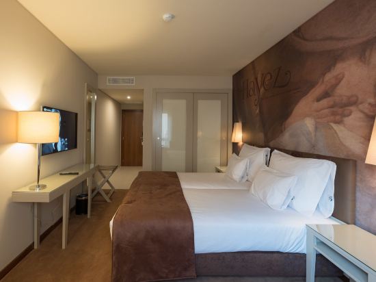 Фото Vila Galé Porto Ribeira