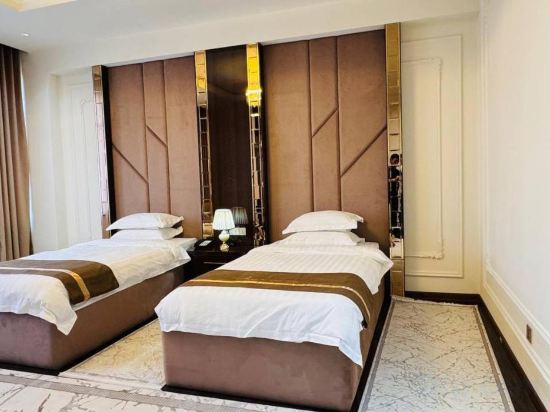 Фото Kangurt Grand Hotel