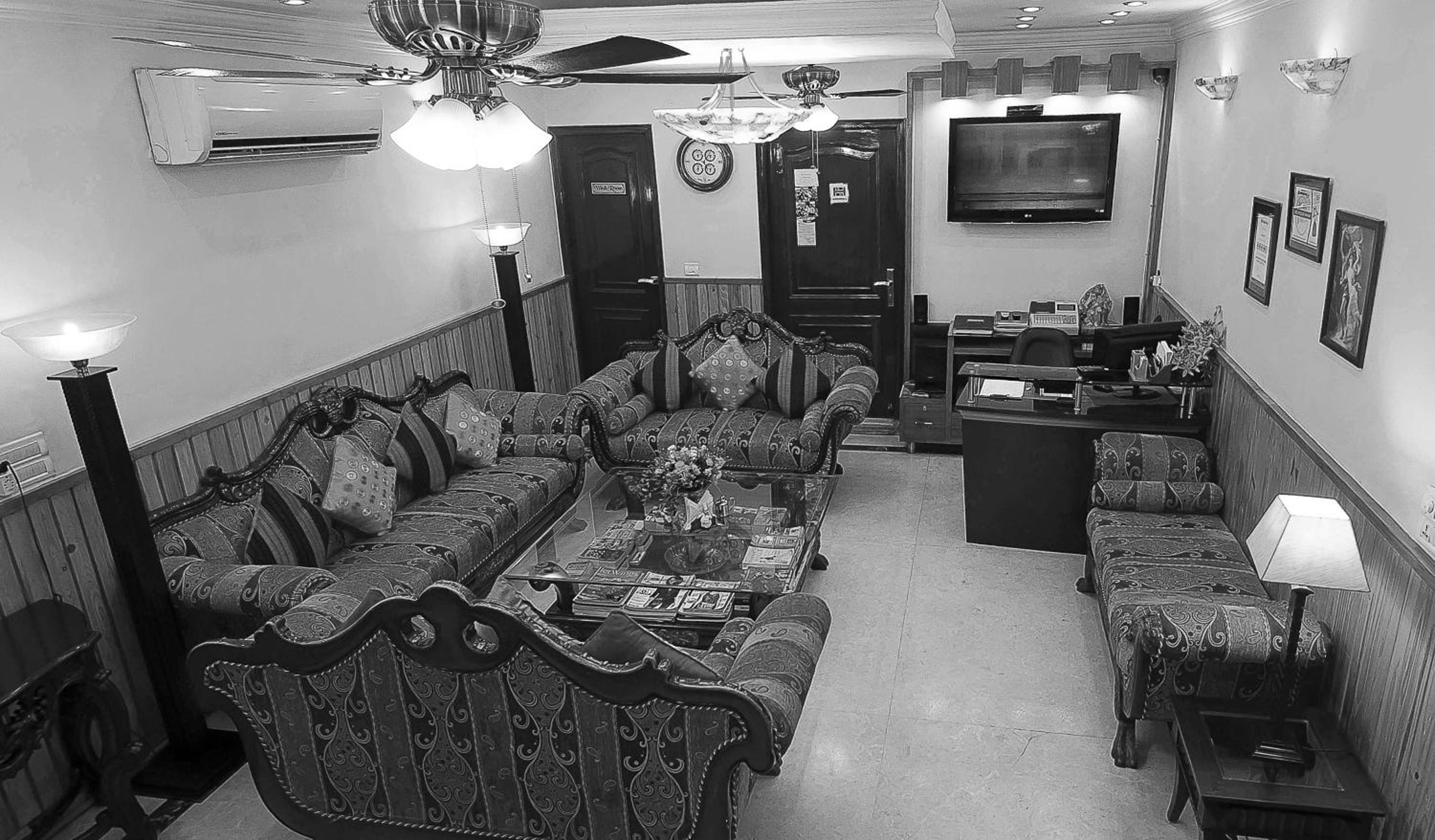 Фото Wood Castle