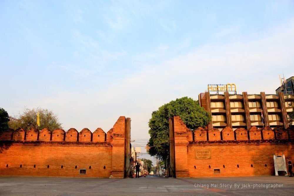 Фото Chada Mantra Hotel