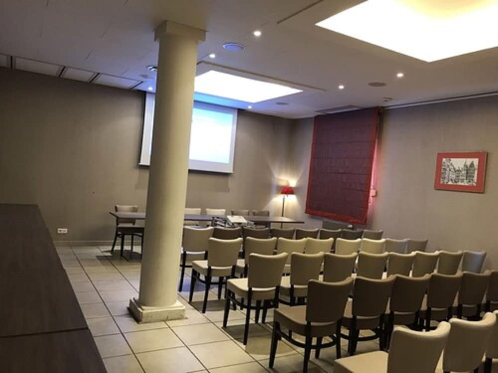 Фото Hotel Beausejour