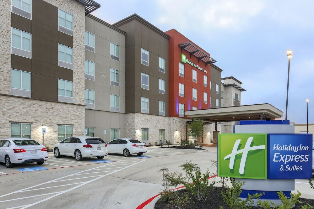 Фото Holiday Inn Express & Suites Houston - Hobby Airport Area, an Ihg Hotel