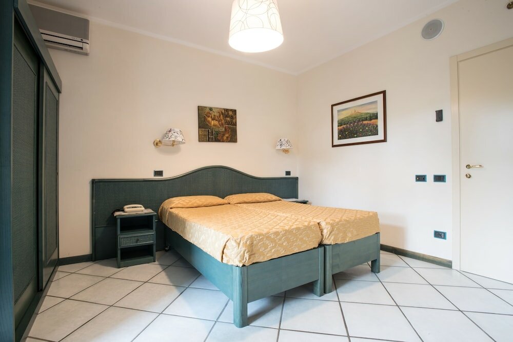 Фото Hotel Kyrton