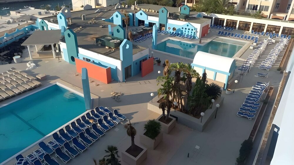 Фото The St. George’s Park Hotel