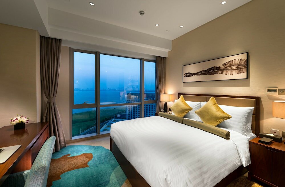 Фото Oakwood Hotel & Residence Suzhou